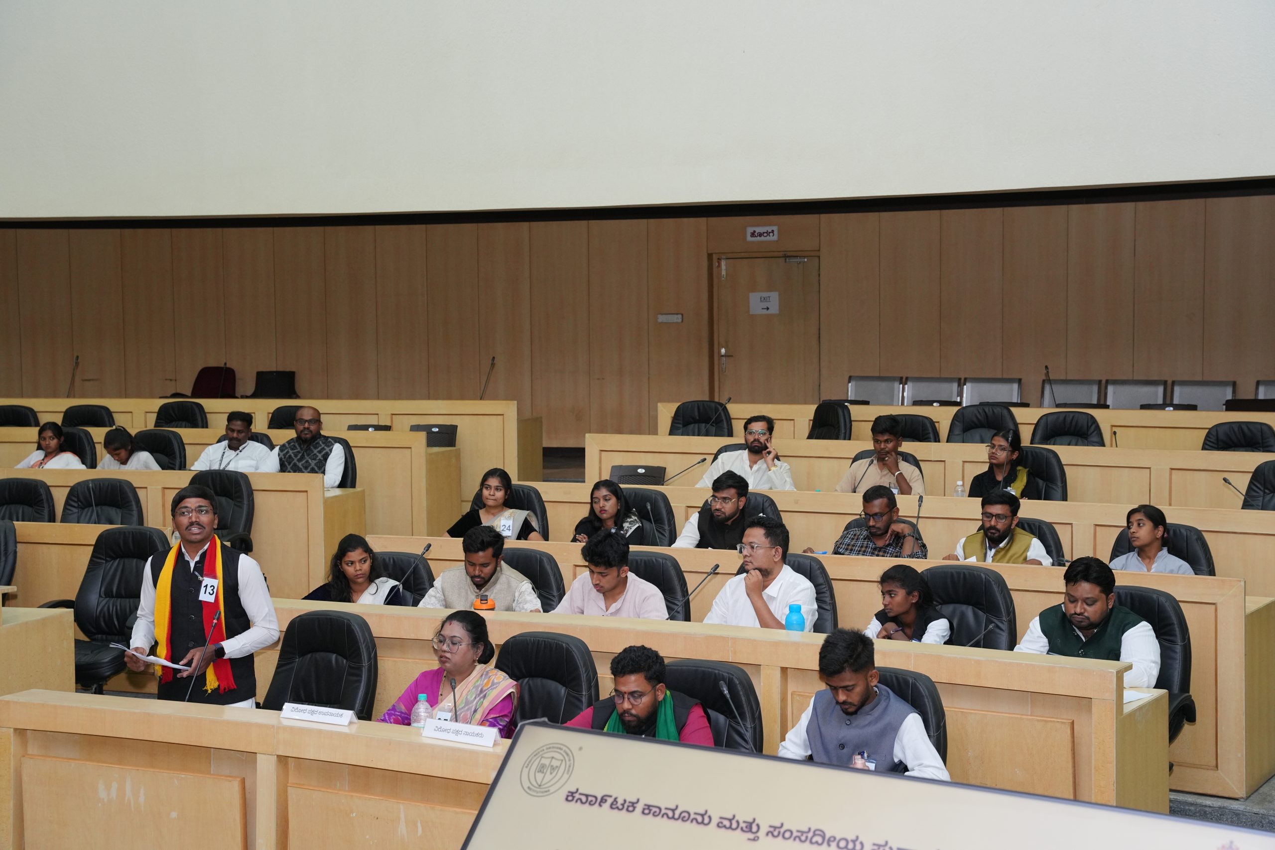 YUV03189